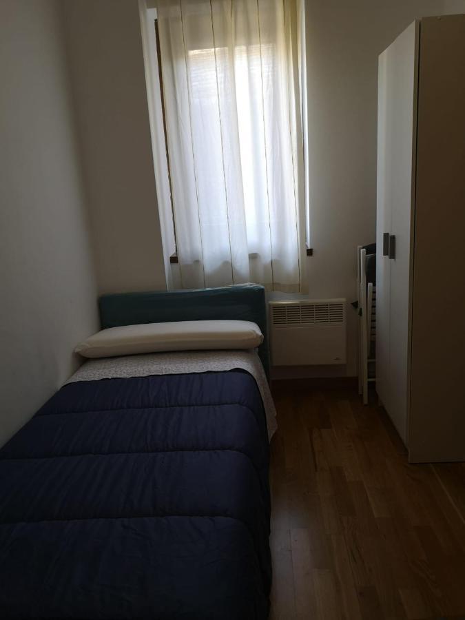 Apartament De La Lali Roni Exterior photo